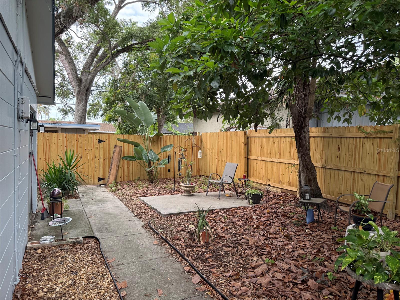 ROOSEVELT GROVES - Residential Income