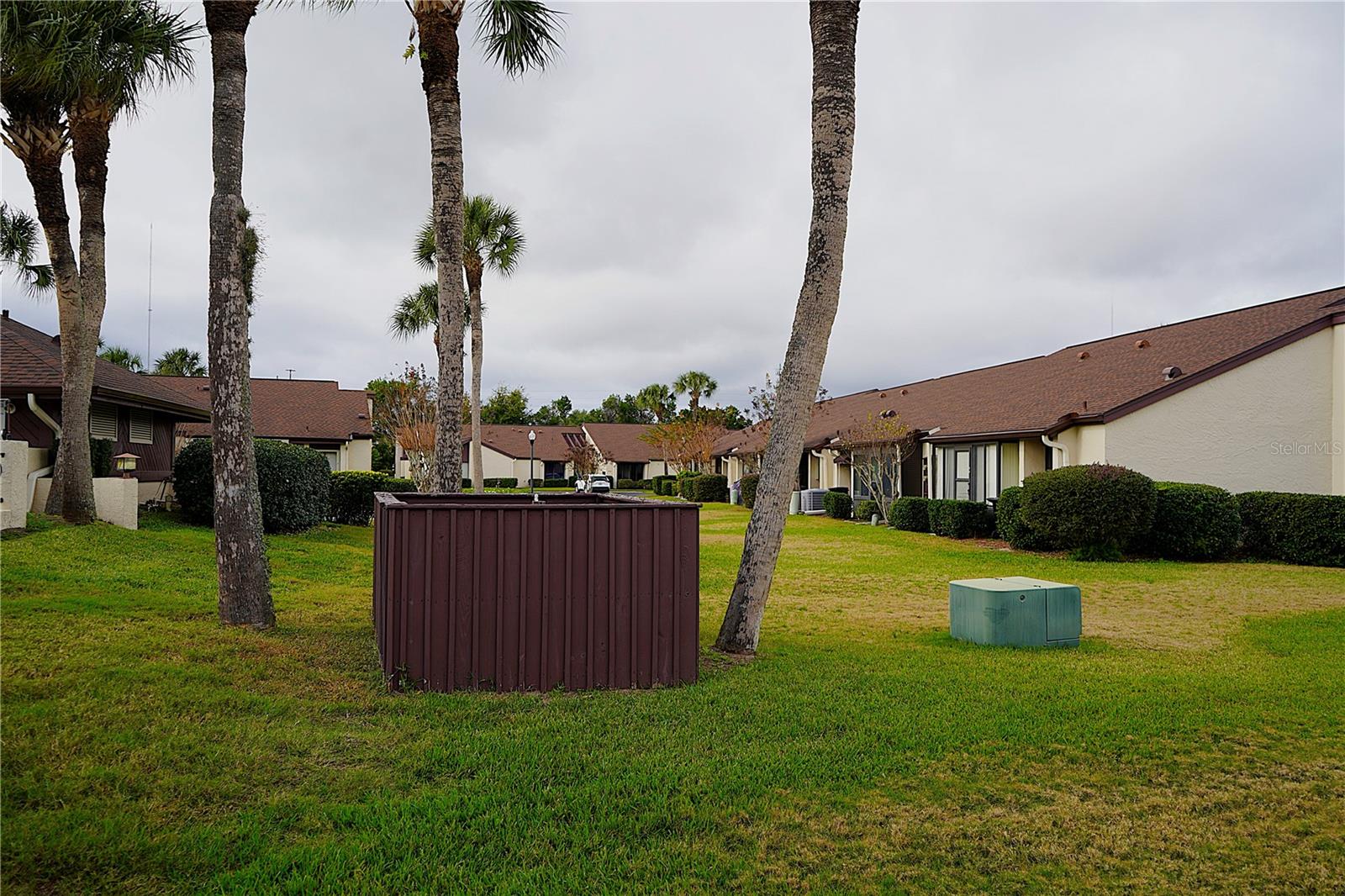 BREEZEWOOD VILLAGE CONDO PH 01-04 - Residential