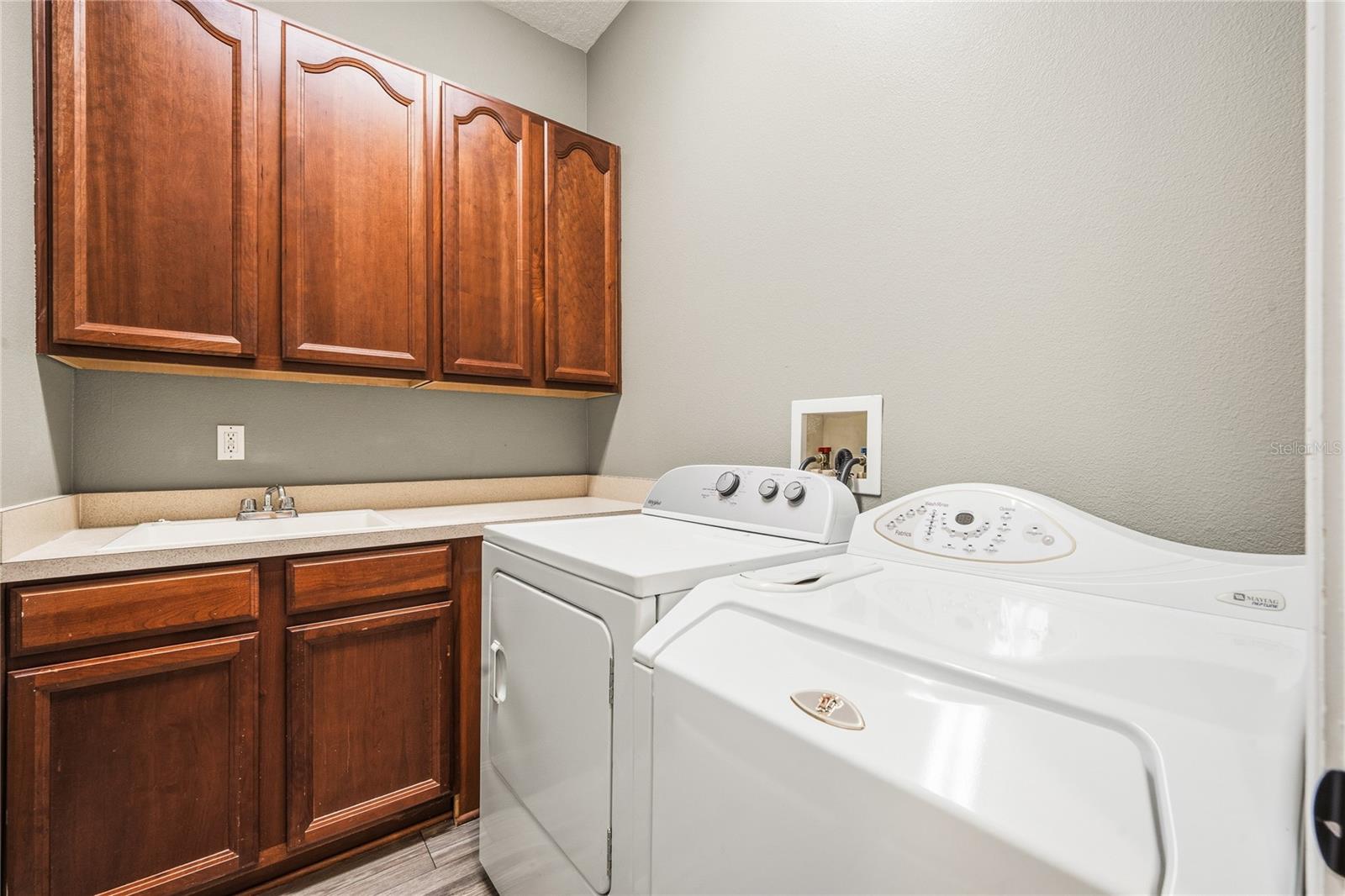 BUCKINGHAM ESTATES - Residential