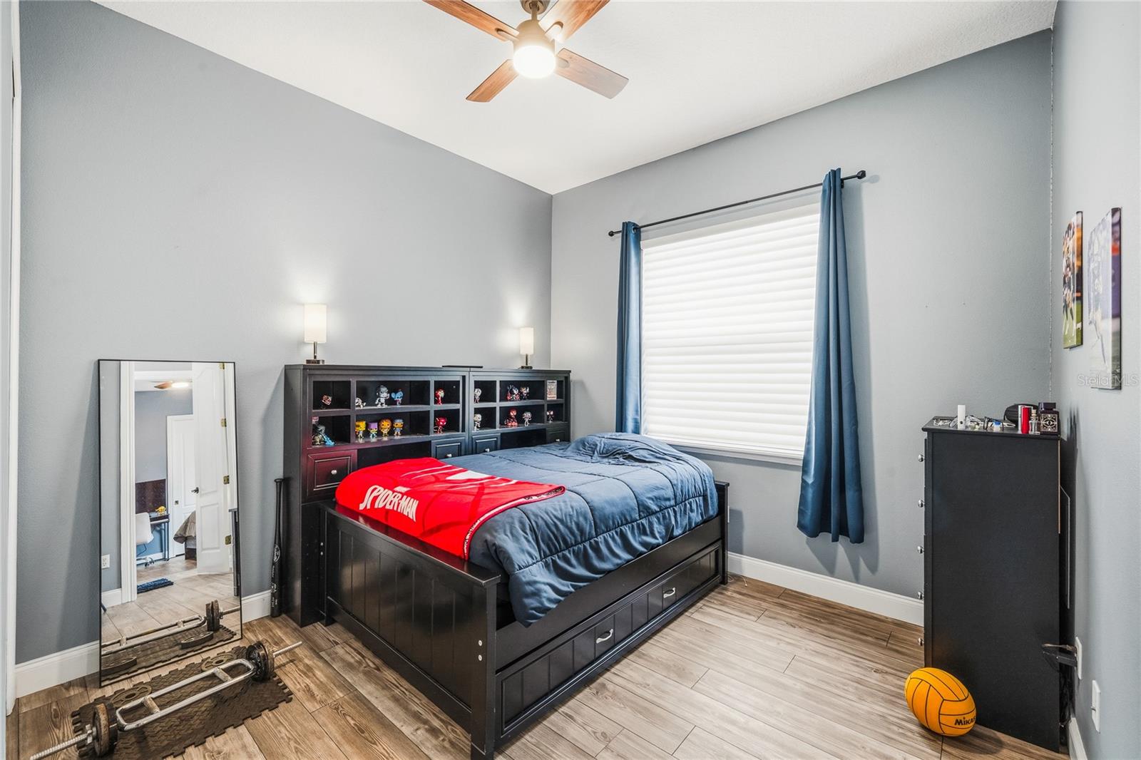 BUCKINGHAM ESTATES - Residential
