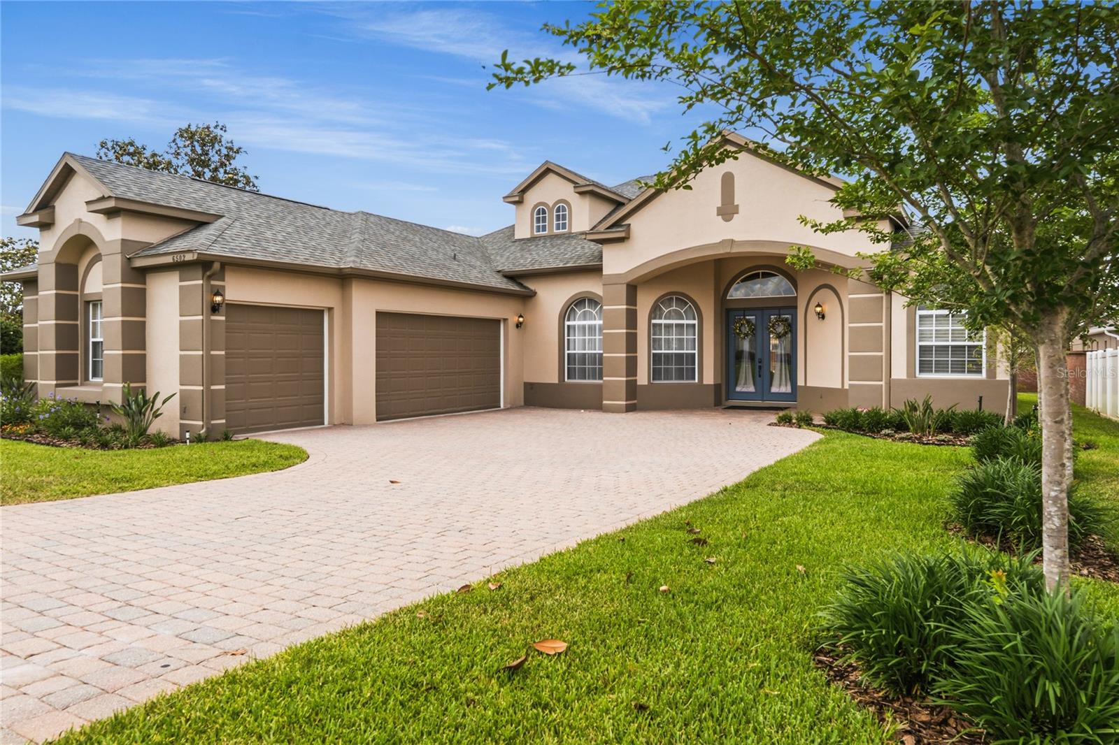 BUCKINGHAM ESTATES - Residential