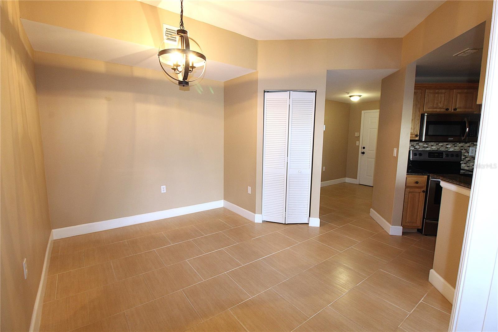 LAS PALMAS OF SARASOTA - Residential Lease