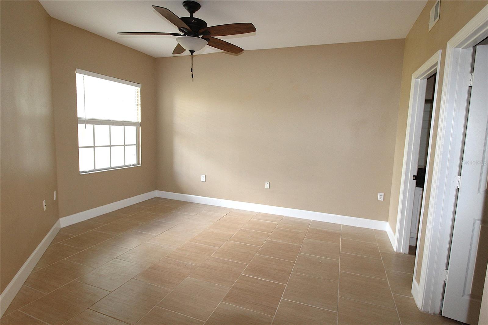 LAS PALMAS OF SARASOTA - Residential Lease