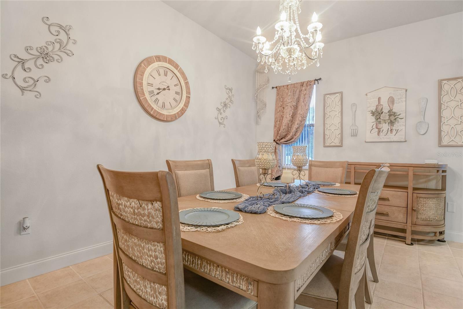 AUBURN HILLS - Residential