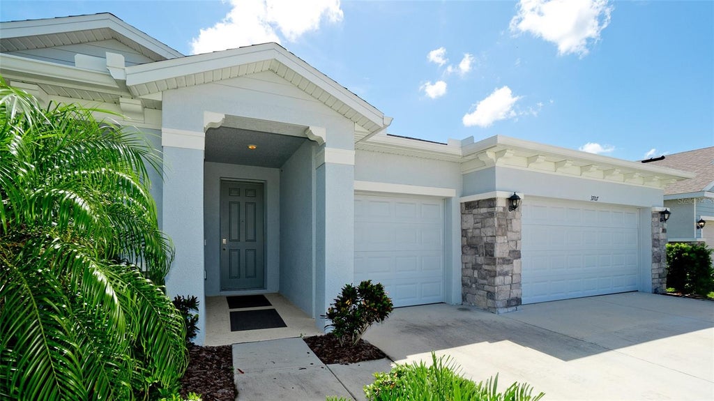 Photo of 3707 Grain Run, Bradenton, FL 34211 (MLS # A4702959)