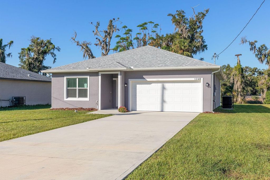 Photo of 1240 S Highland Avenue, Apopka, FL 32703 (MLS # O6359842)