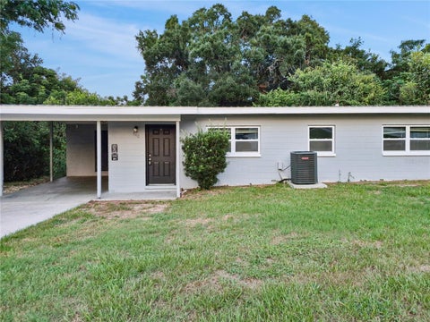 Photo of 540 17th Street NE, Winter Haven, FL 33881 (MLS # TB8555287)