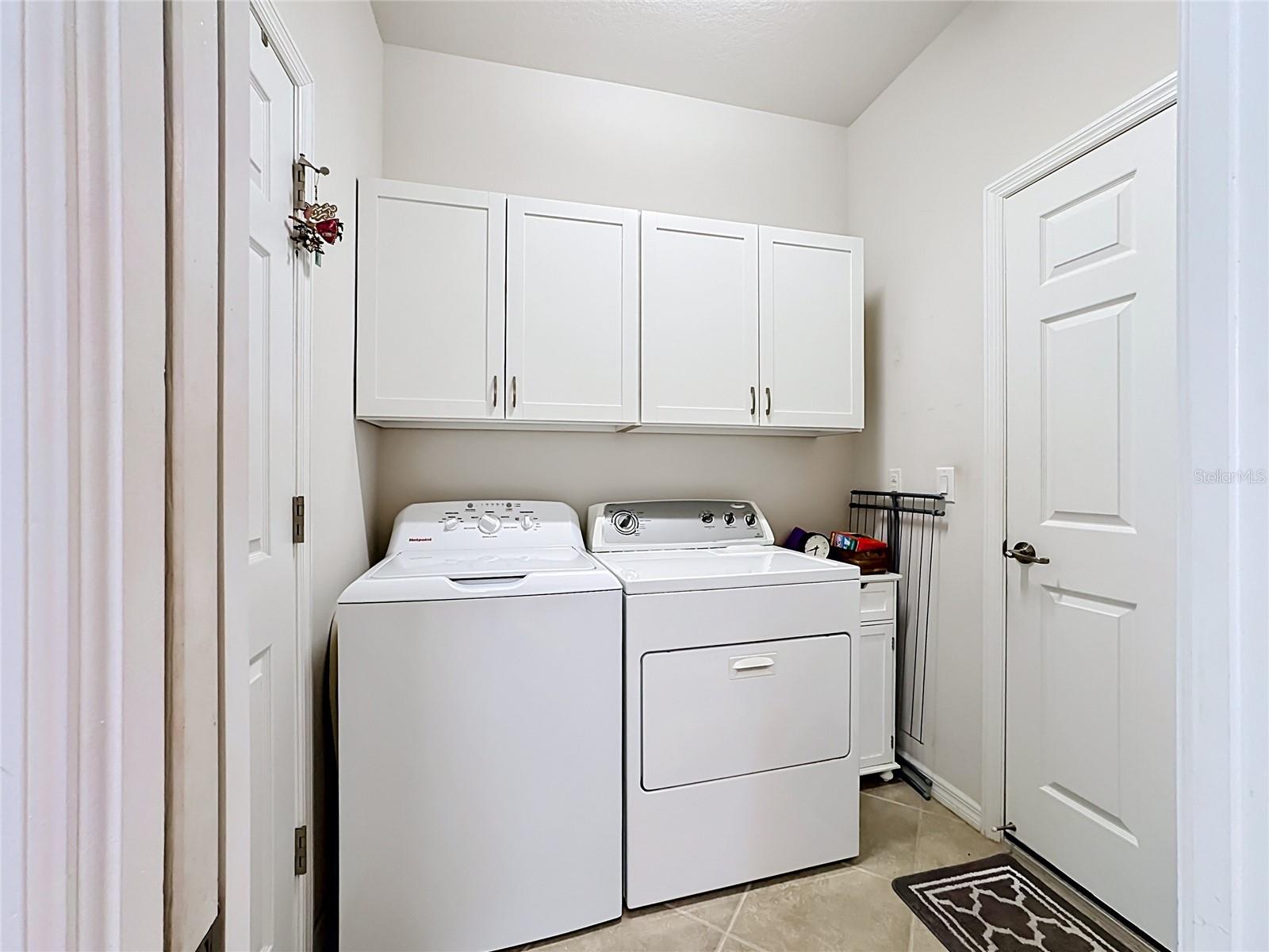 VENETIAN FALLS PH 2 - Residential