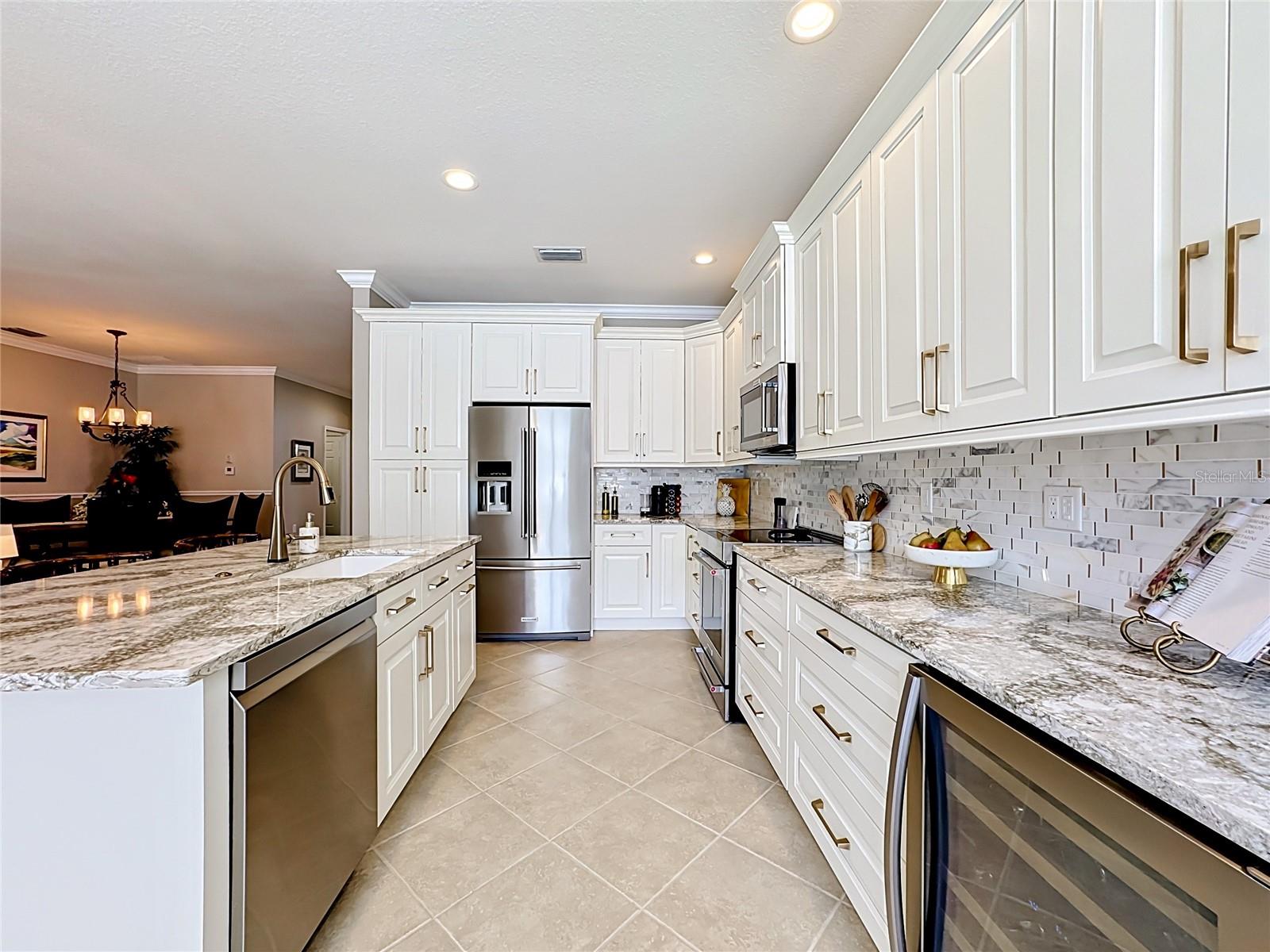 VENETIAN FALLS PH 2 - Residential
