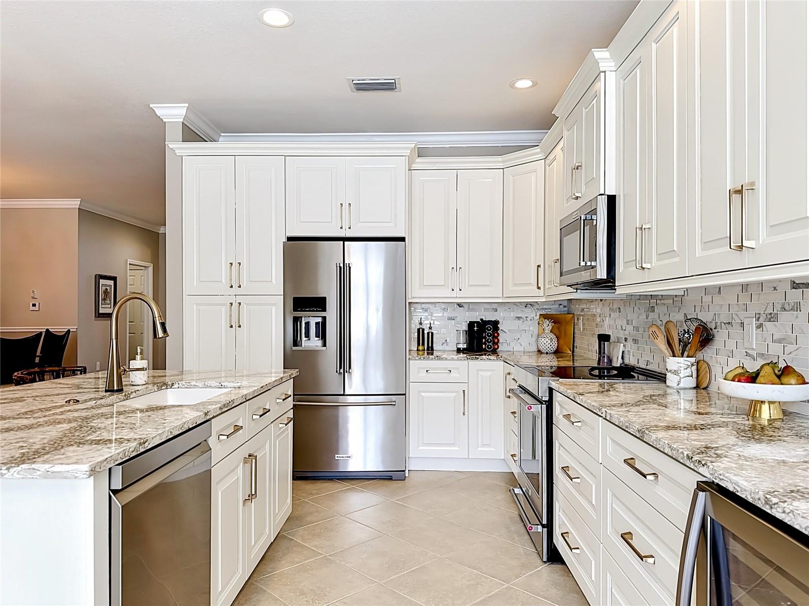 VENETIAN FALLS PH 2 - Residential