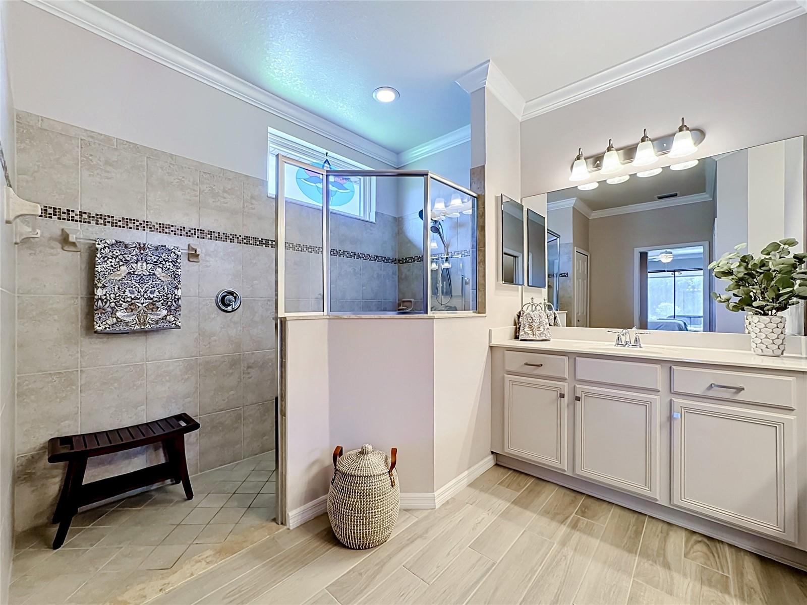 VENETIAN FALLS PH 2 - Residential
