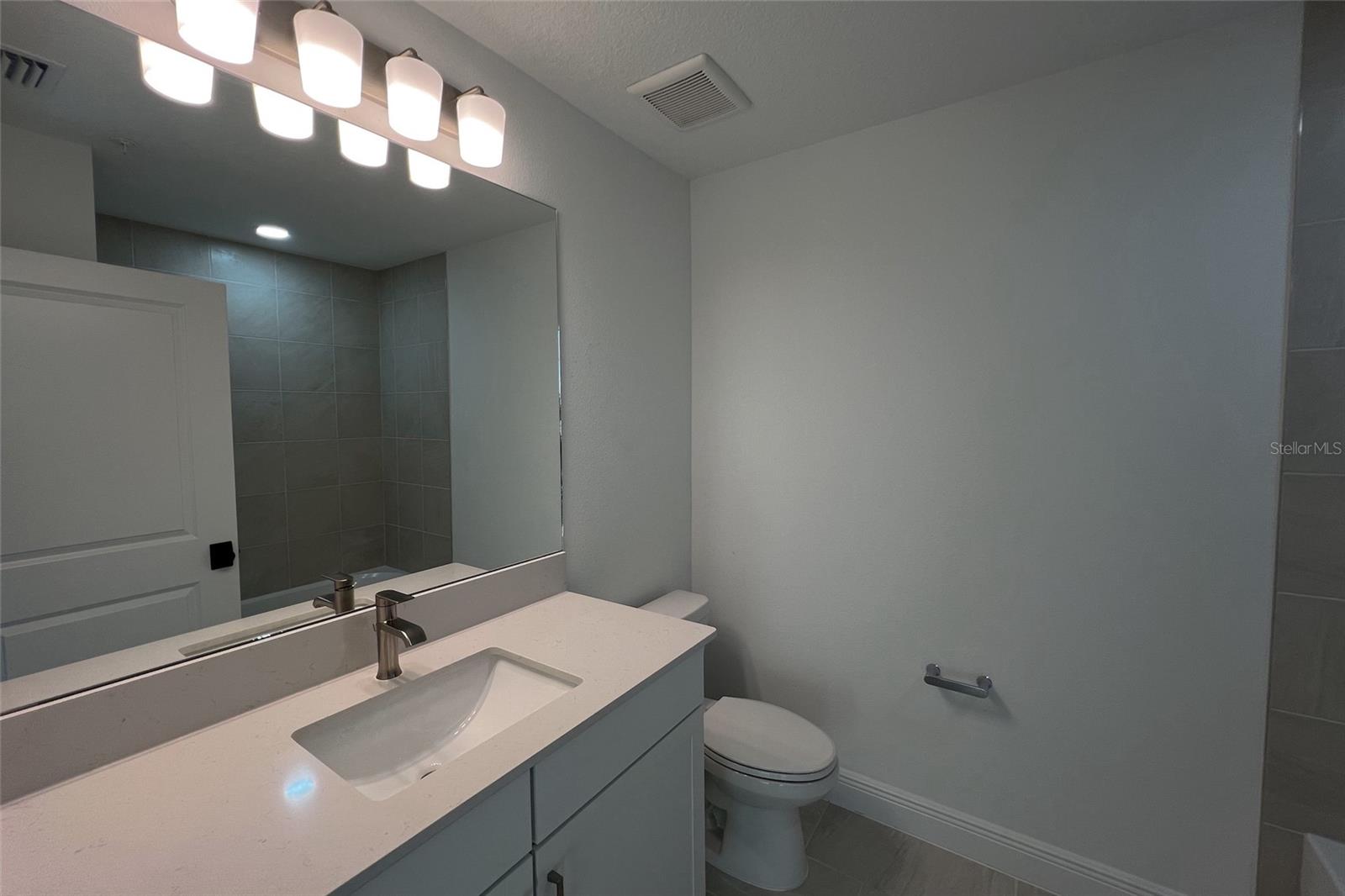 PALMERA AT WELLEN PARK - Residential