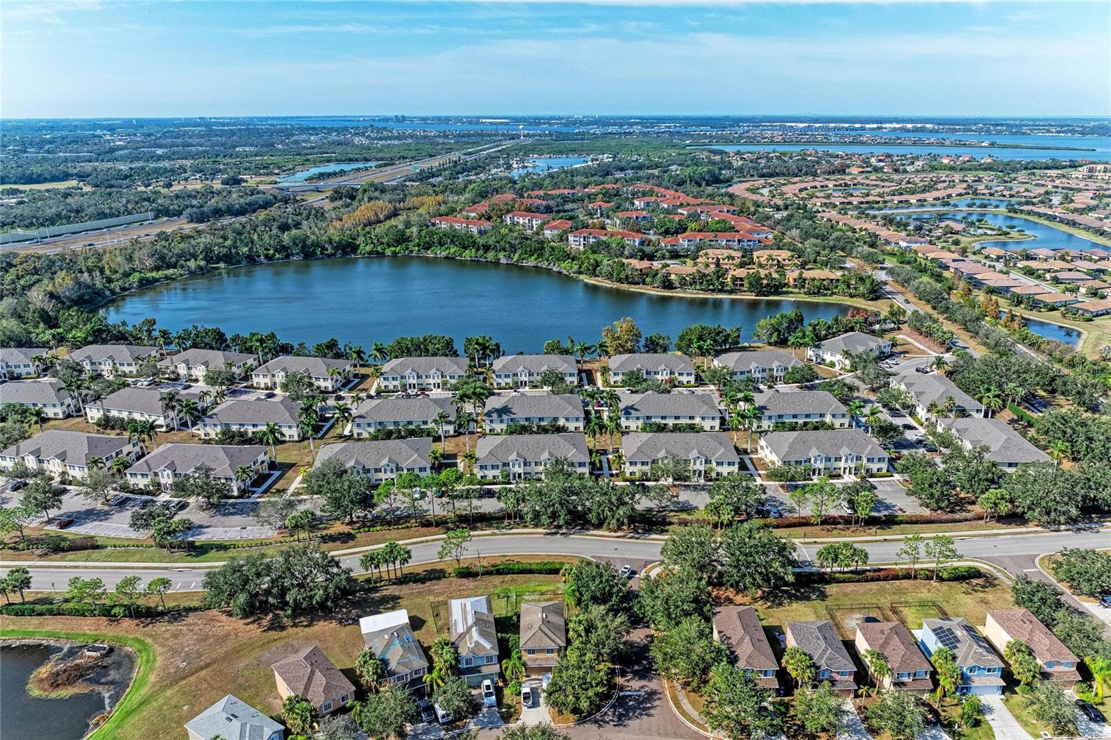 THE TWNHMS AT LIGHTHOUSE COVE IV - Residential