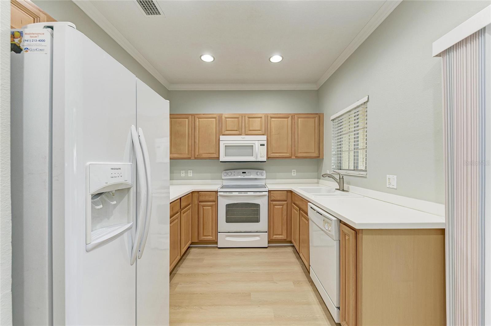 THE TWNHMS AT LIGHTHOUSE COVE IV - Residential