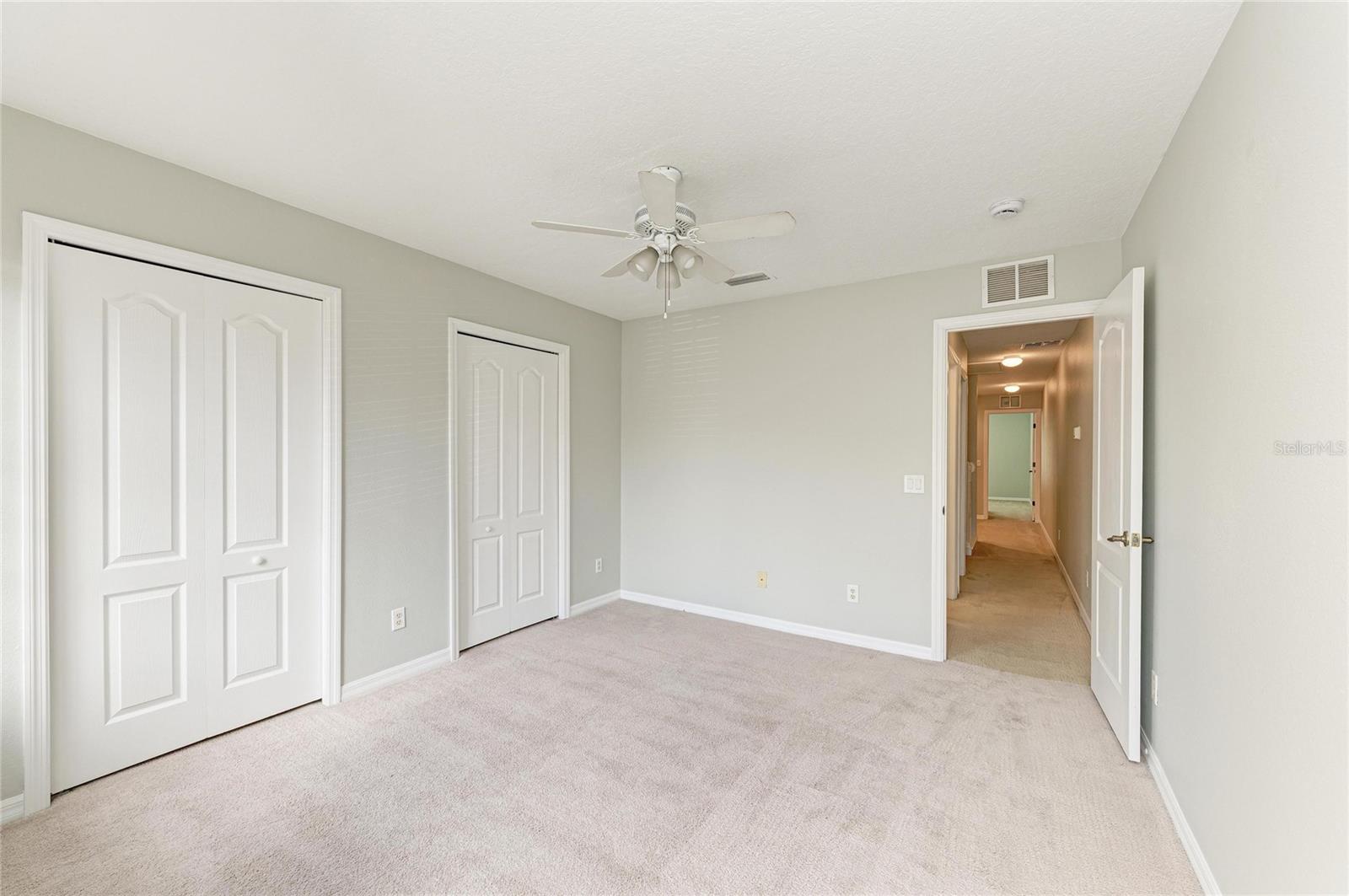 THE TWNHMS AT LIGHTHOUSE COVE IV - Residential