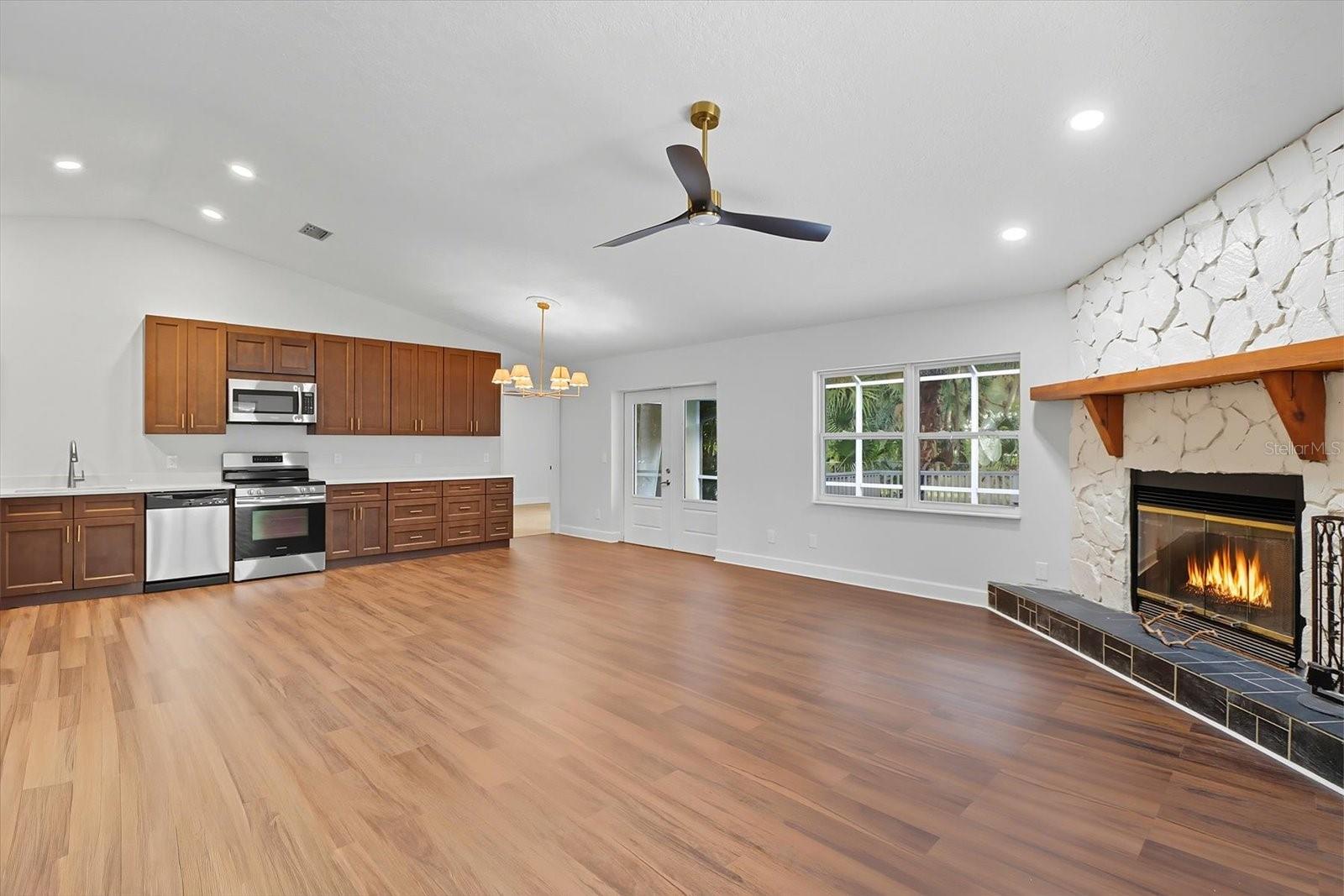 RIVERHAVEN VILLAGE - Residential