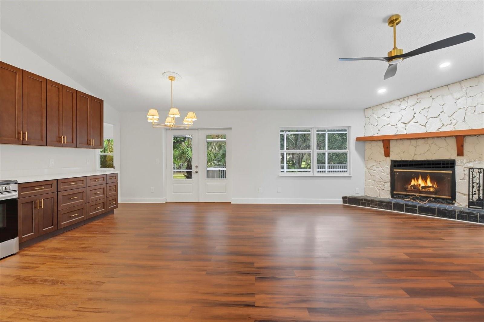 RIVERHAVEN VILLAGE - Residential