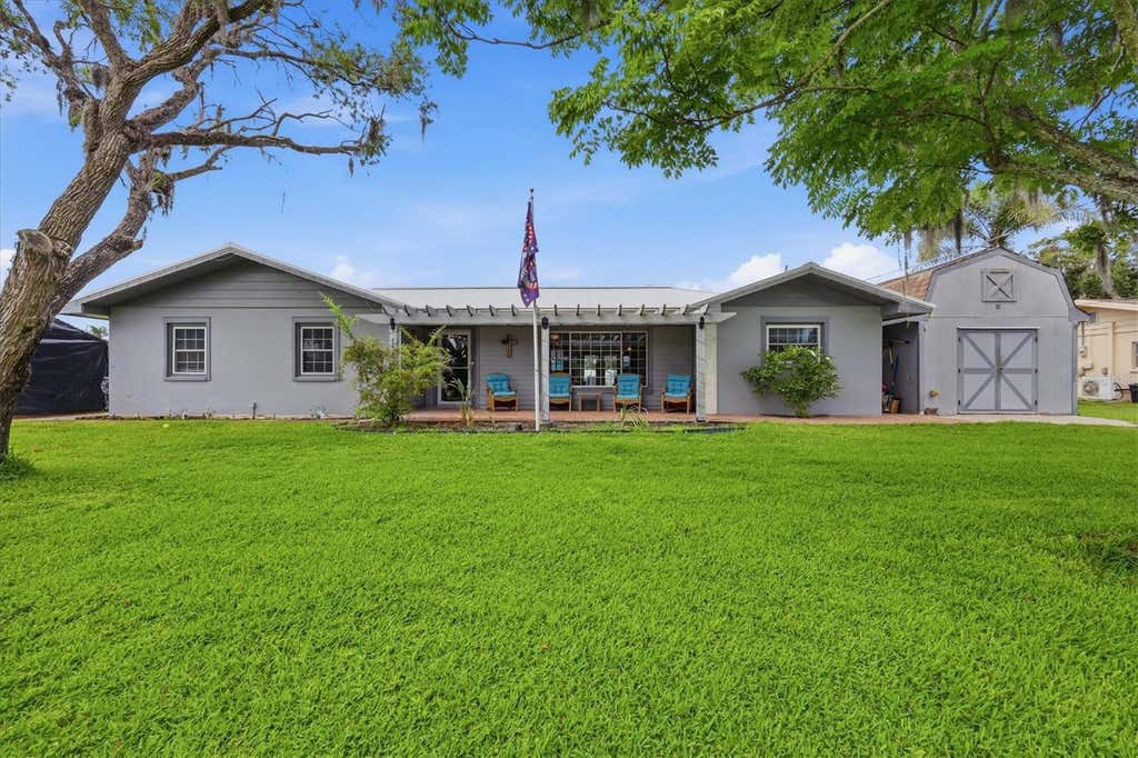 Photo of 7714 N Leewynn Drive, Sarasota, FL 34240 (MLS # A4696619)