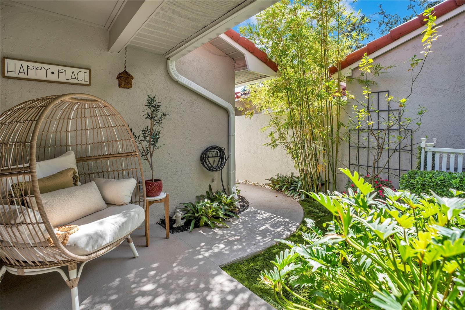 SANDPOINTE TWNHS SEC 04 - Residential