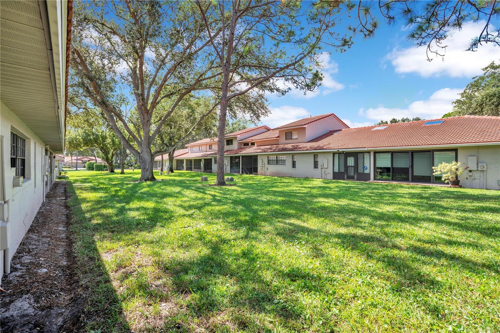 SANDPOINTE TWNHS SEC 04 - Residential