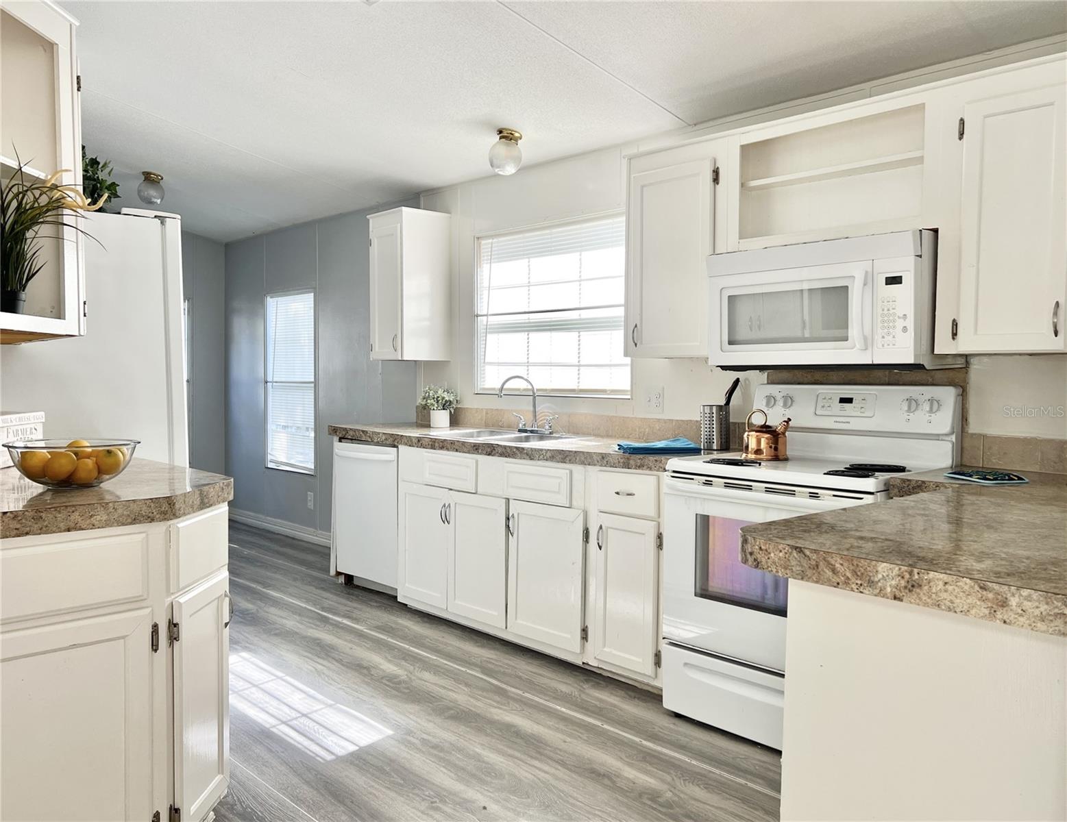 BAY HILLS VILLAGE A CONDOMINIU - Residential