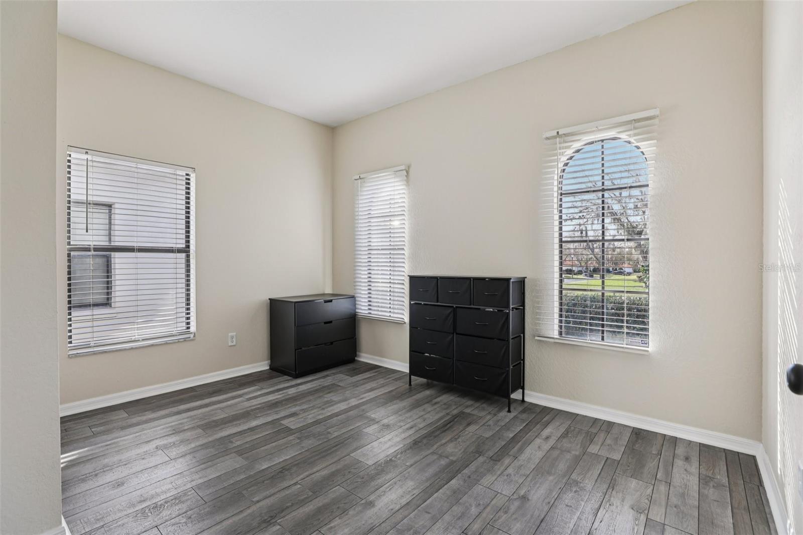 HIGH GROVE UNIT 1 - Residential