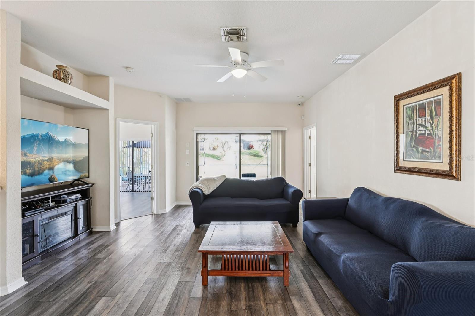 HIGH GROVE UNIT 1 - Residential