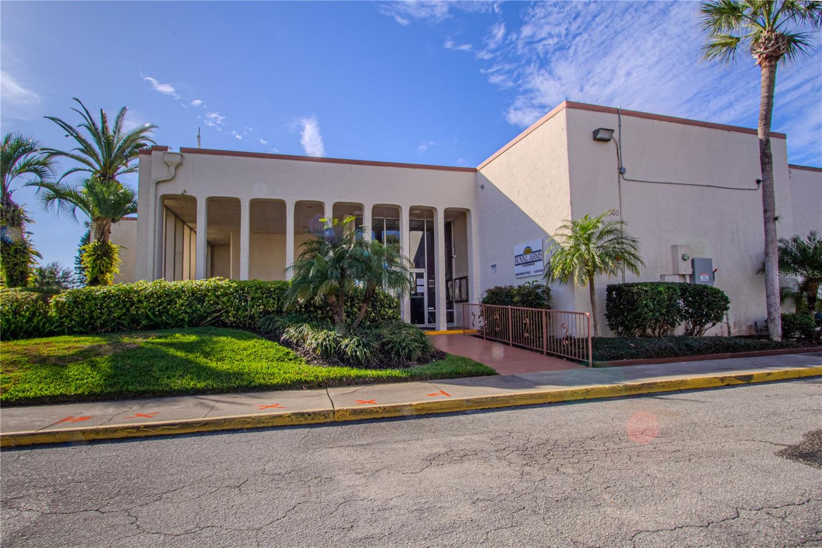 ROYAL ARMS CONDO - Residential