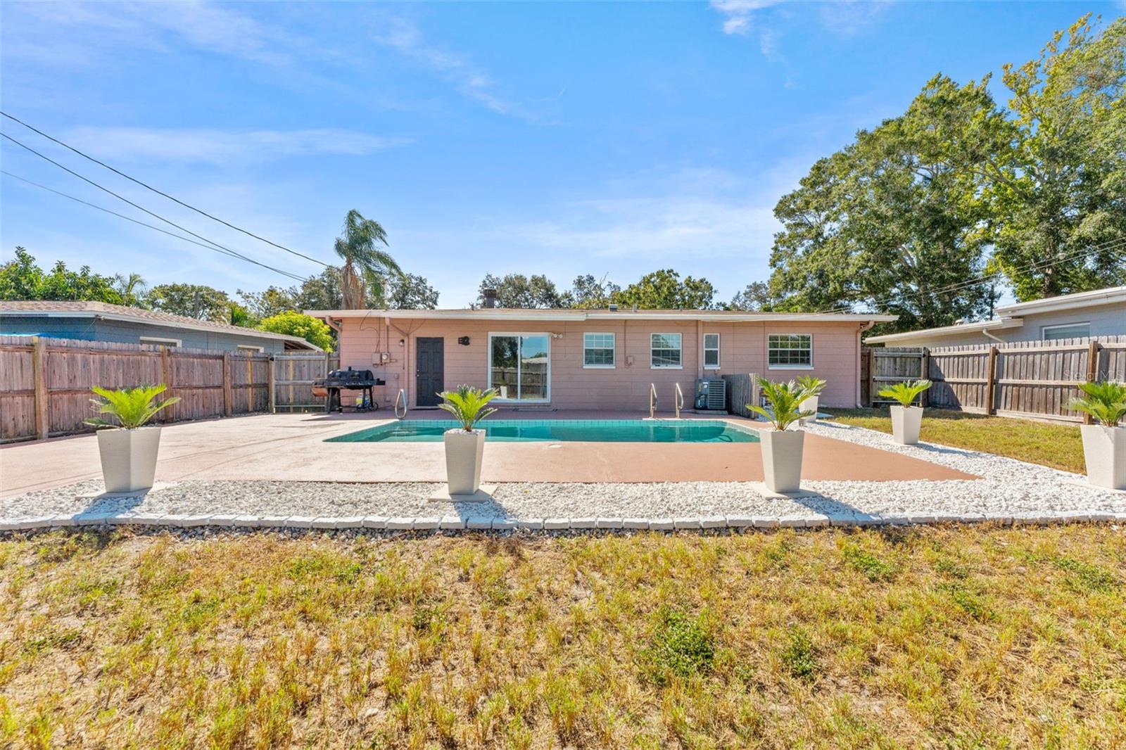 LAKEVIEW ESTATES 1ST ADD - Residential