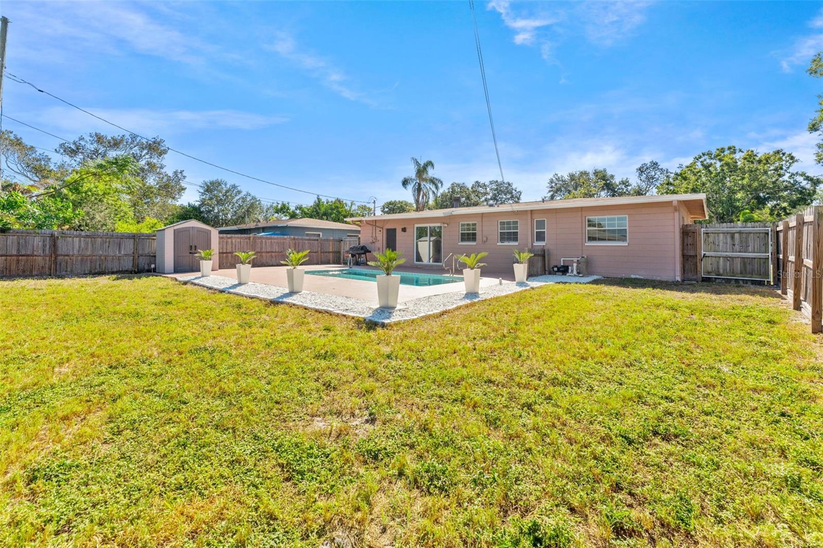 LAKEVIEW ESTATES 1ST ADD - Residential