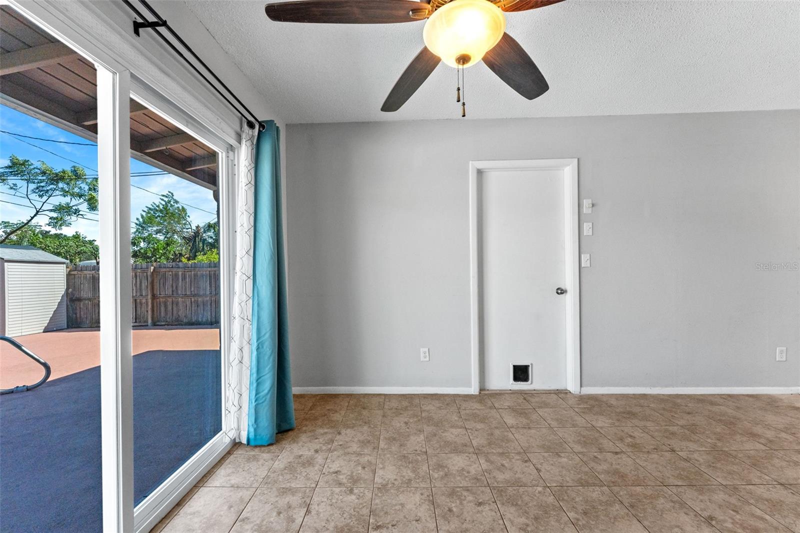 LAKEVIEW ESTATES 1ST ADD - Residential