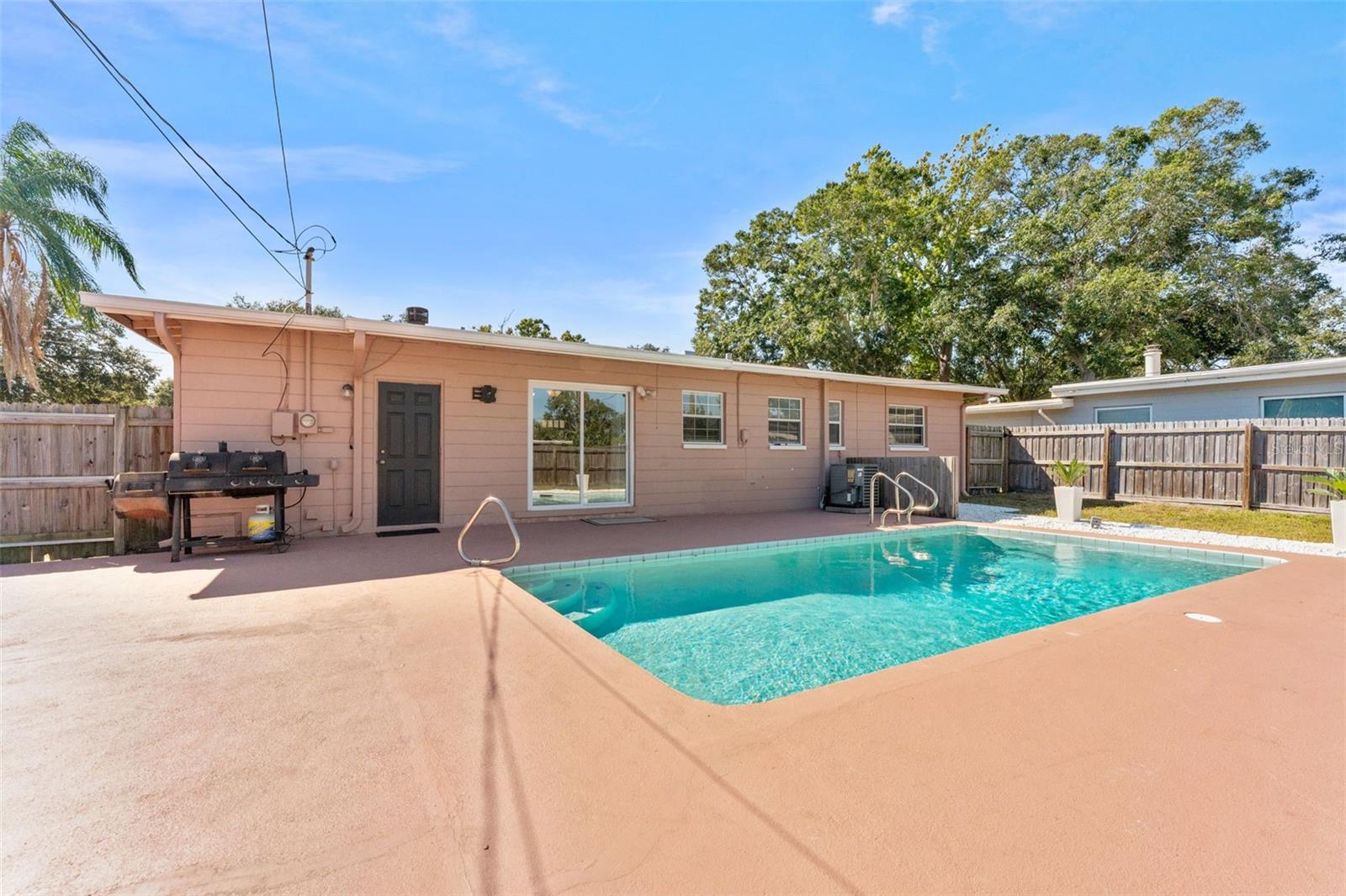 LAKEVIEW ESTATES 1ST ADD - Residential