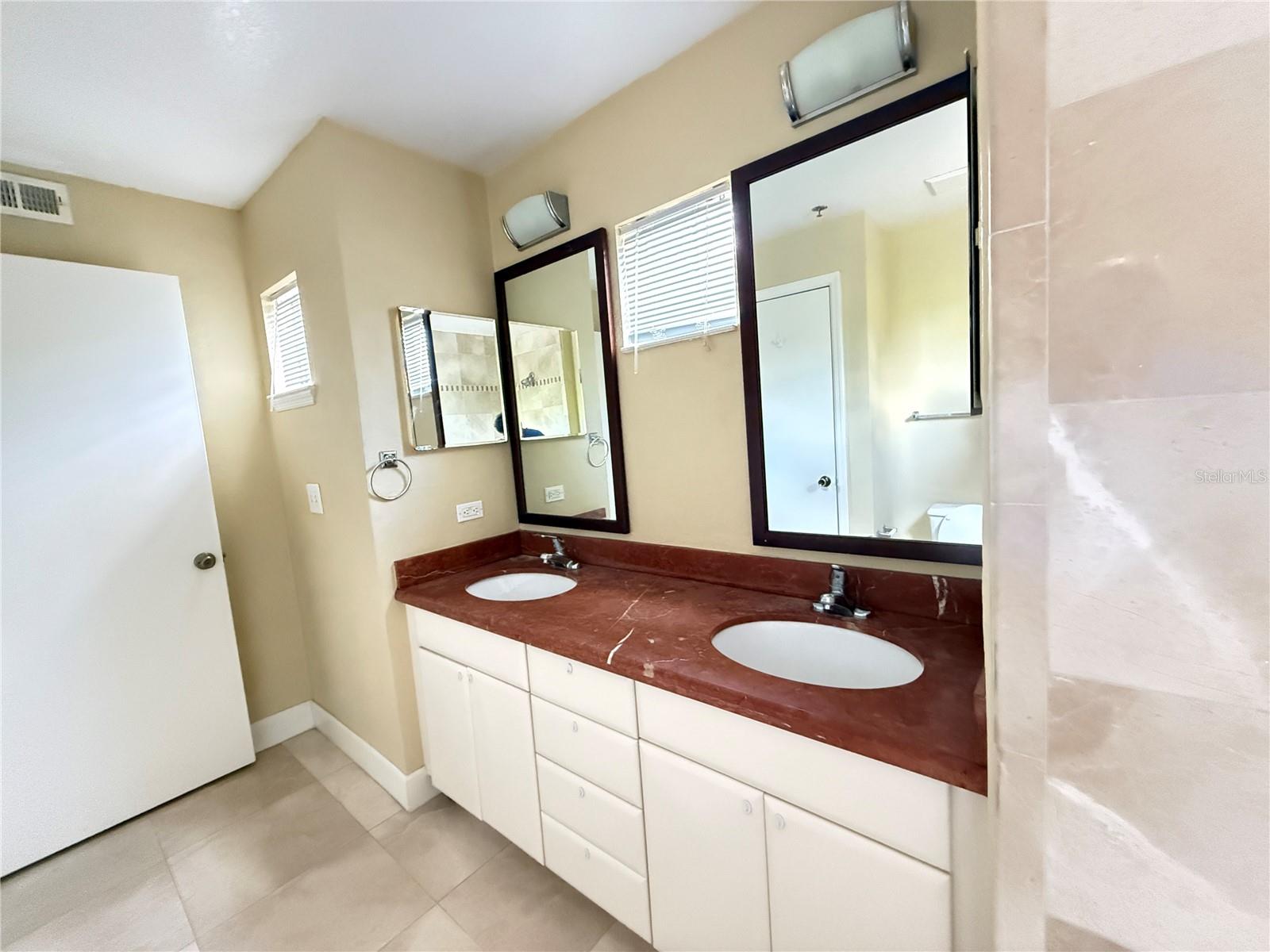THE FALLS AT NEW TAMPA A CONDO - Residential Lease