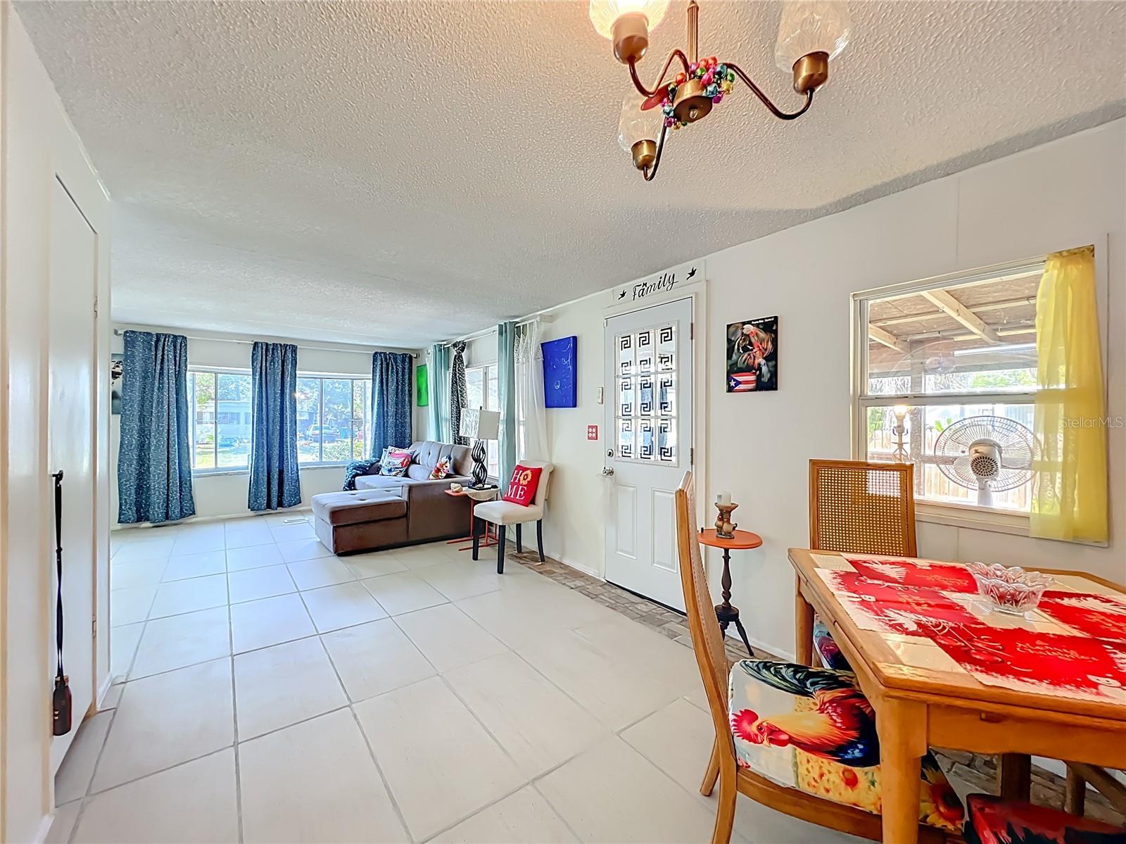 PAULANA EAST - Residential