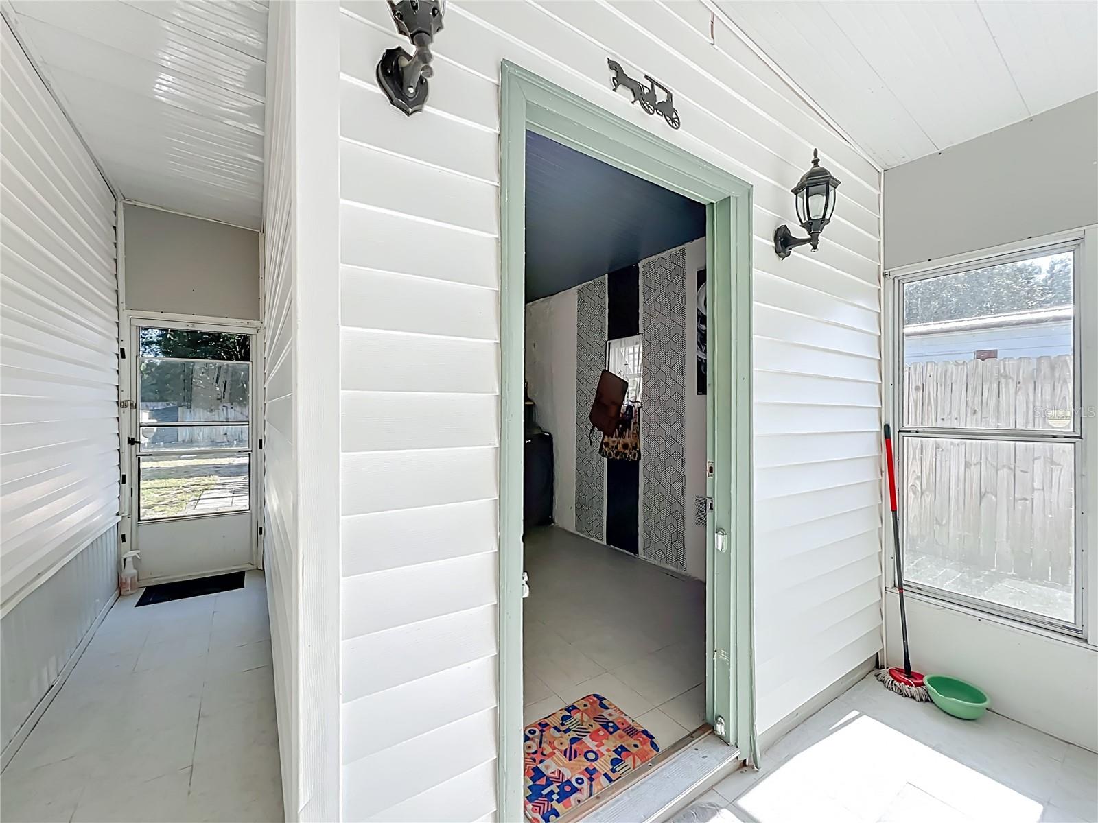 PAULANA EAST - Residential