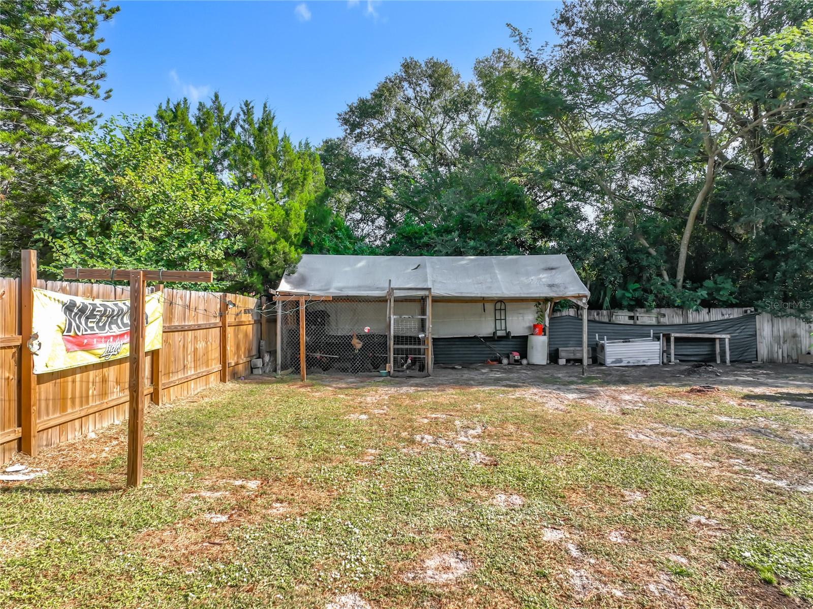 PAULANA EAST - Residential