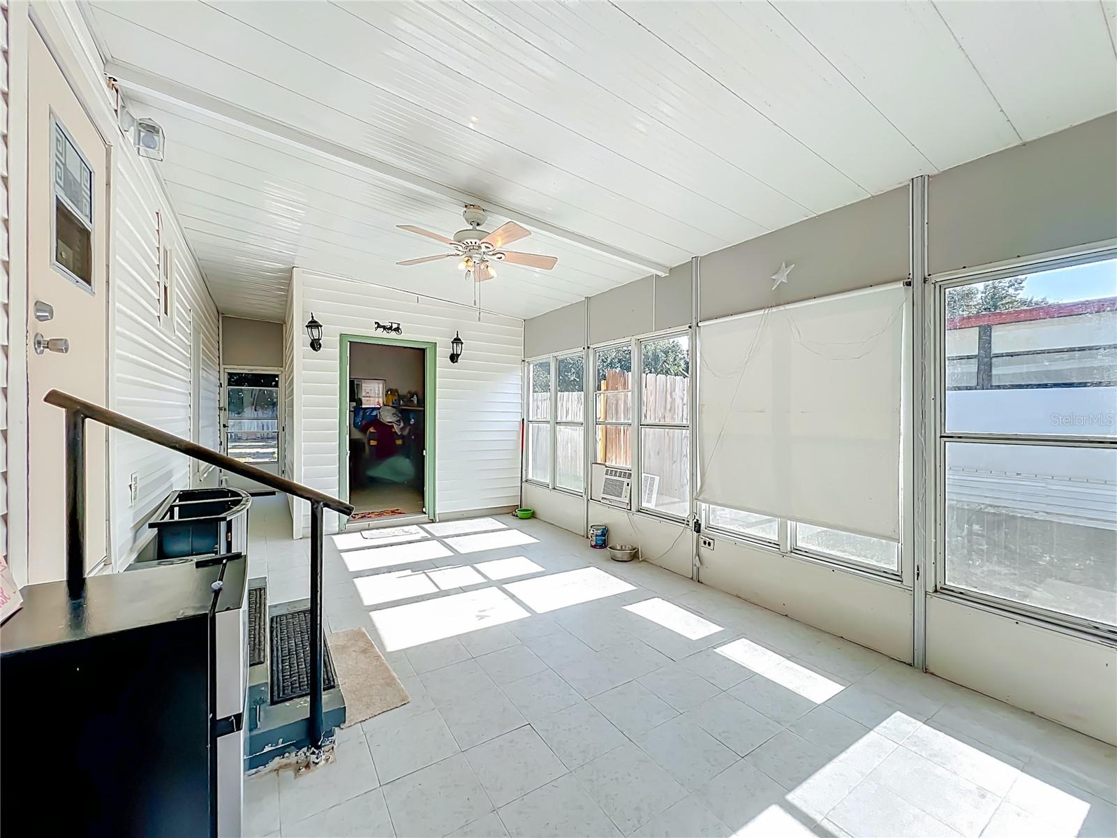 PAULANA EAST - Residential