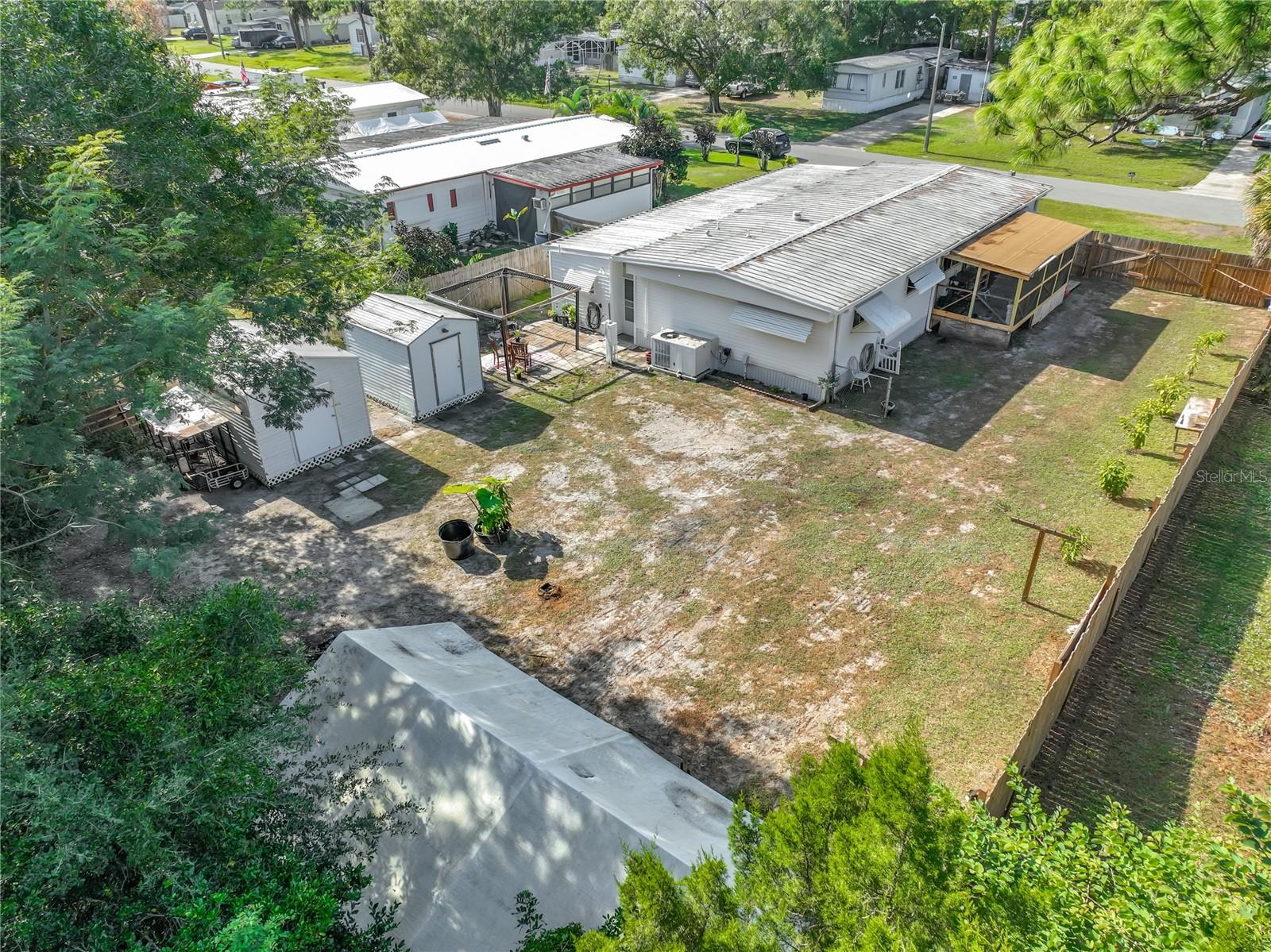 PAULANA EAST - Residential