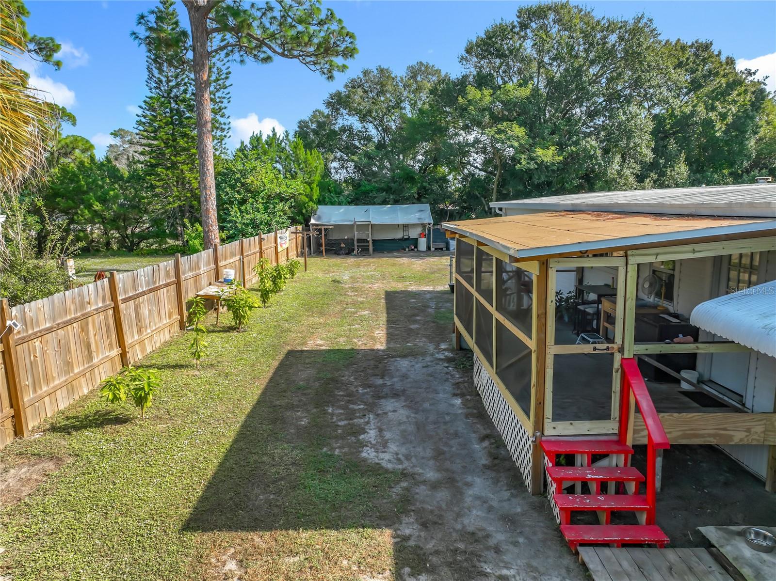 PAULANA EAST - Residential