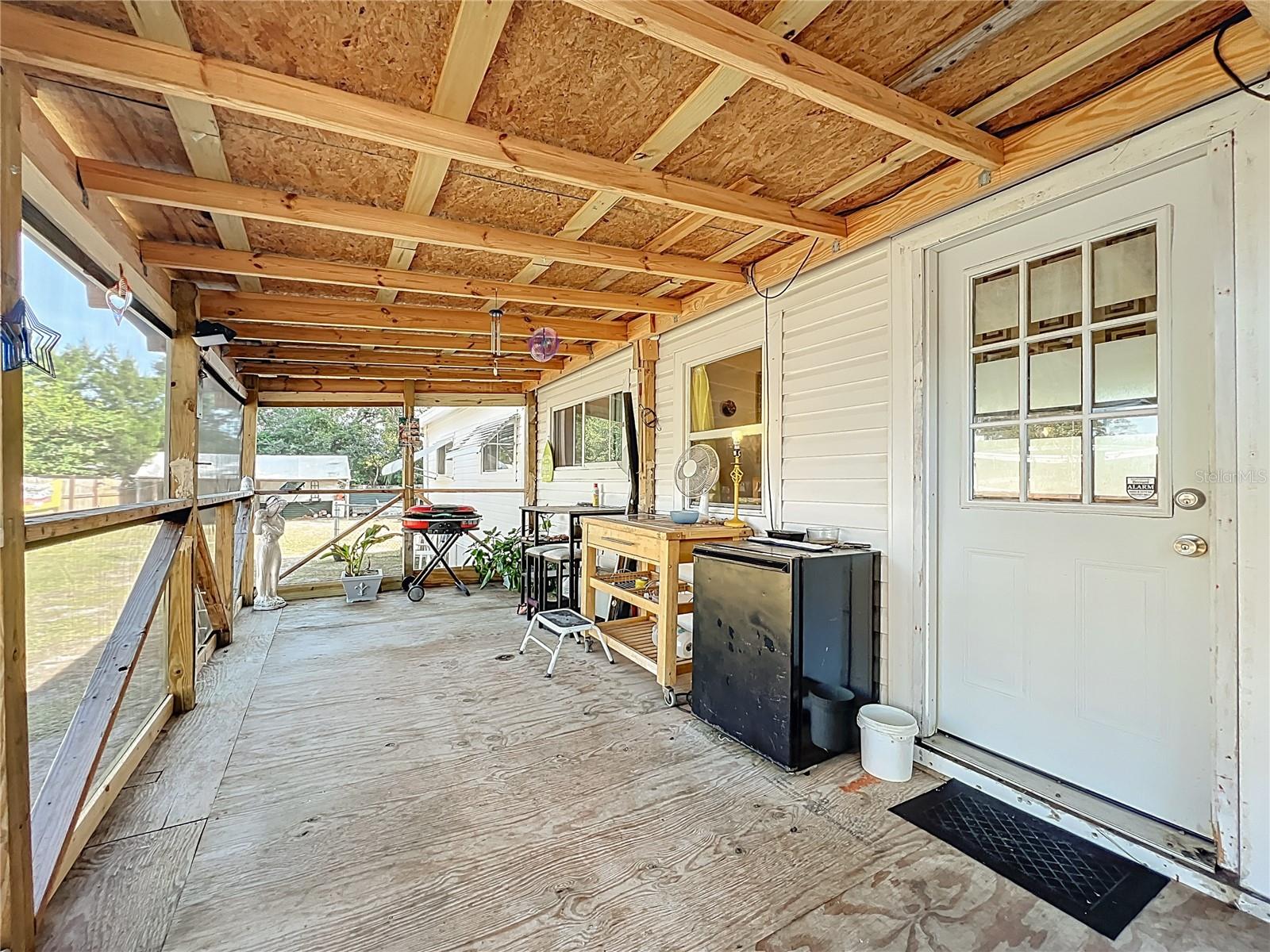 PAULANA EAST - Residential