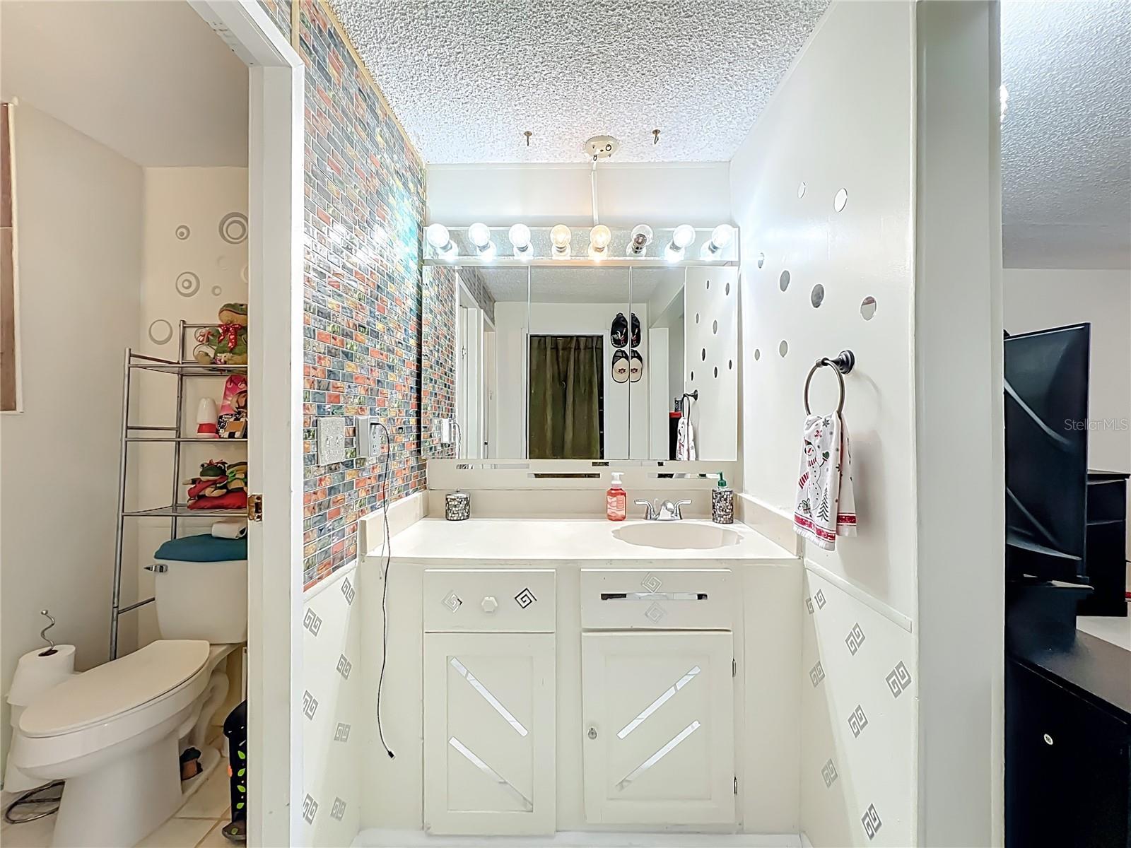 PAULANA EAST - Residential