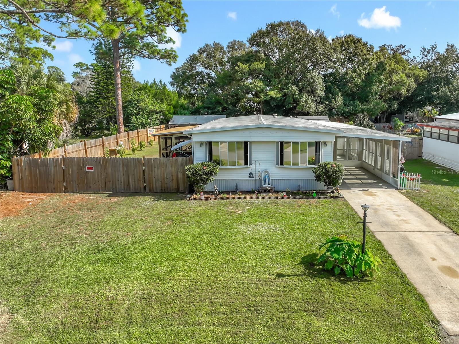 PAULANA EAST - Residential