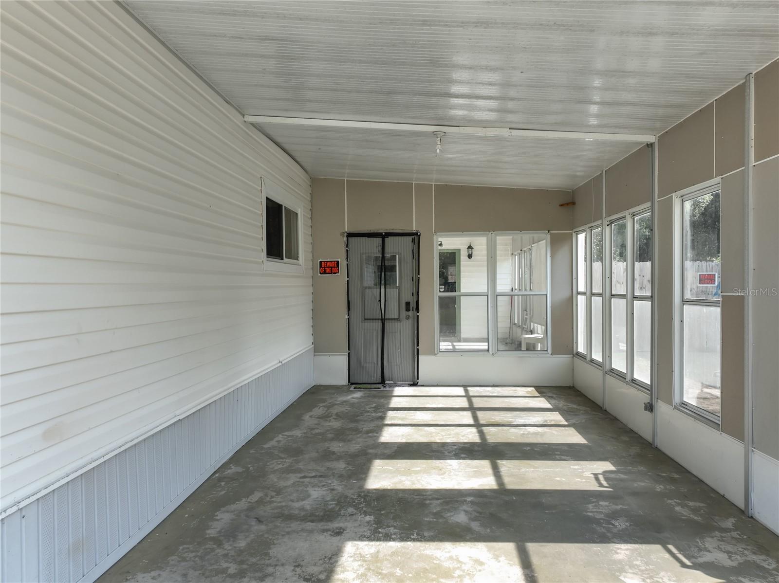 PAULANA EAST - Residential