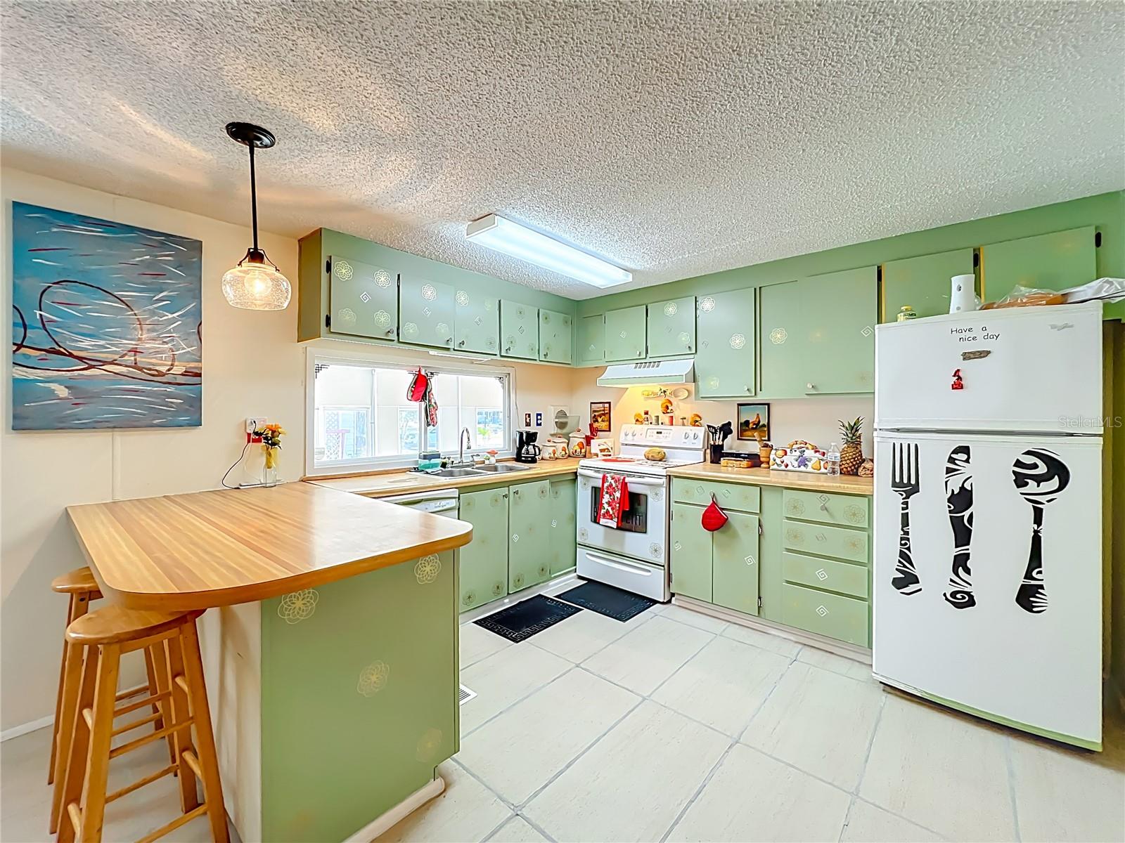 PAULANA EAST - Residential