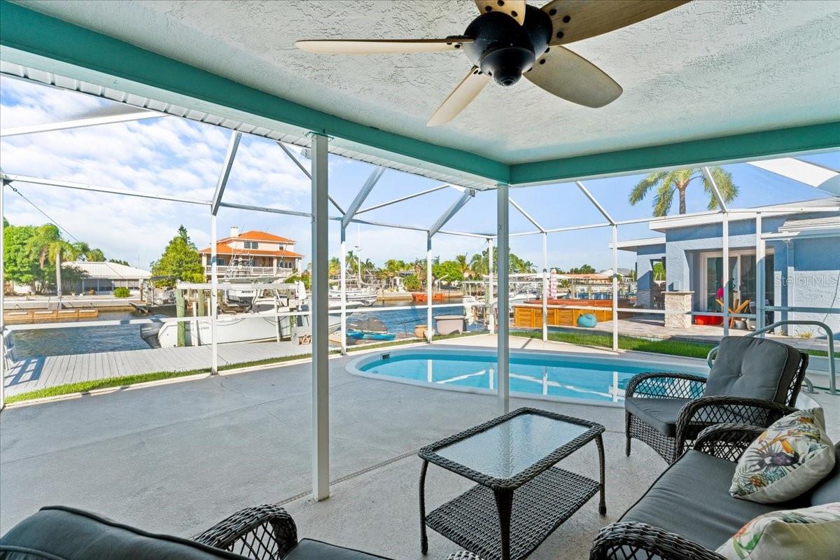 FLOR A MAR - Residential