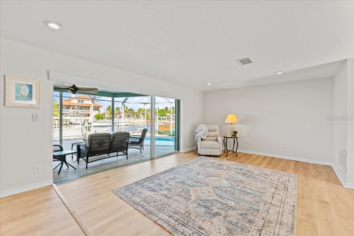 FLOR A MAR - Residential