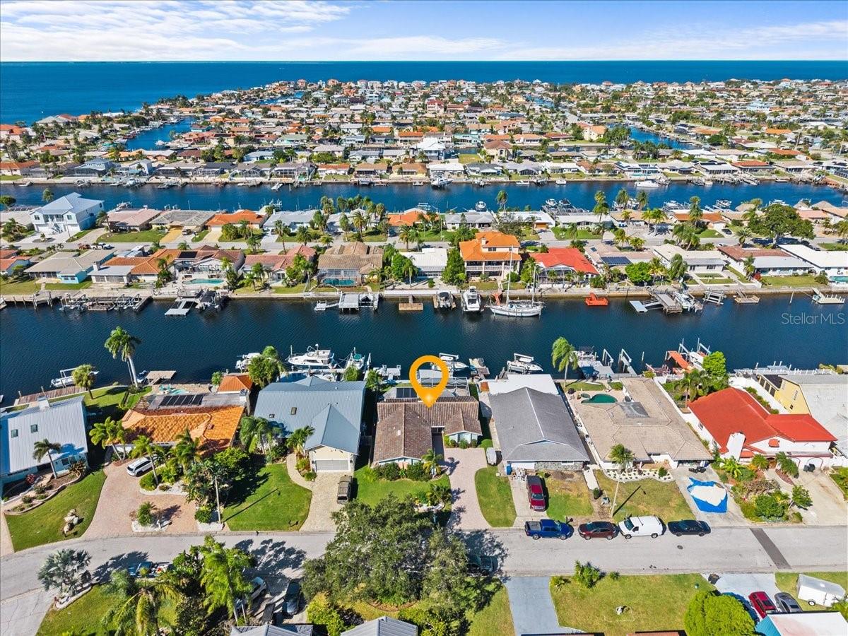 FLOR A MAR - Residential