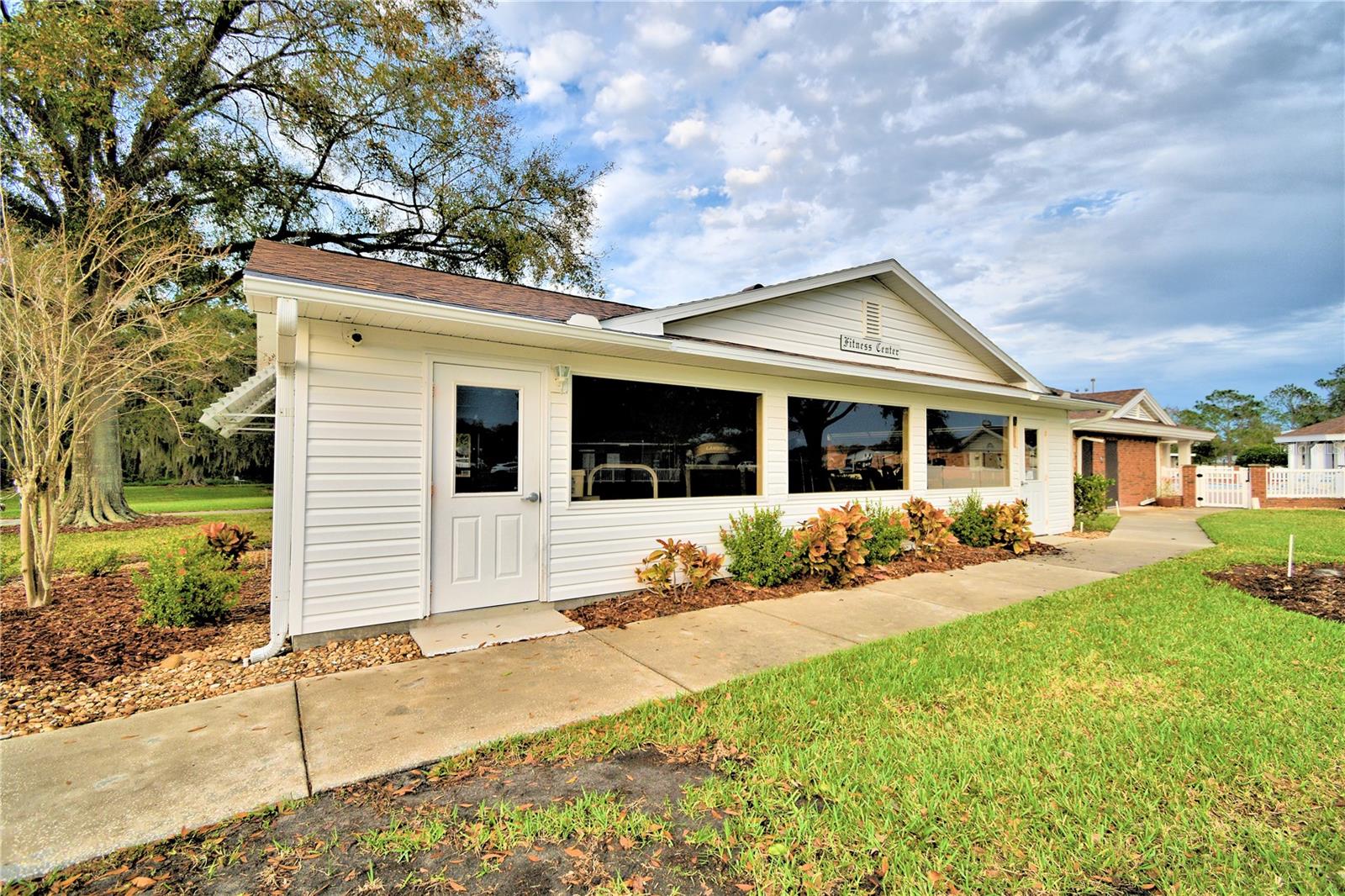 COLONNADES PH 01 - Residential