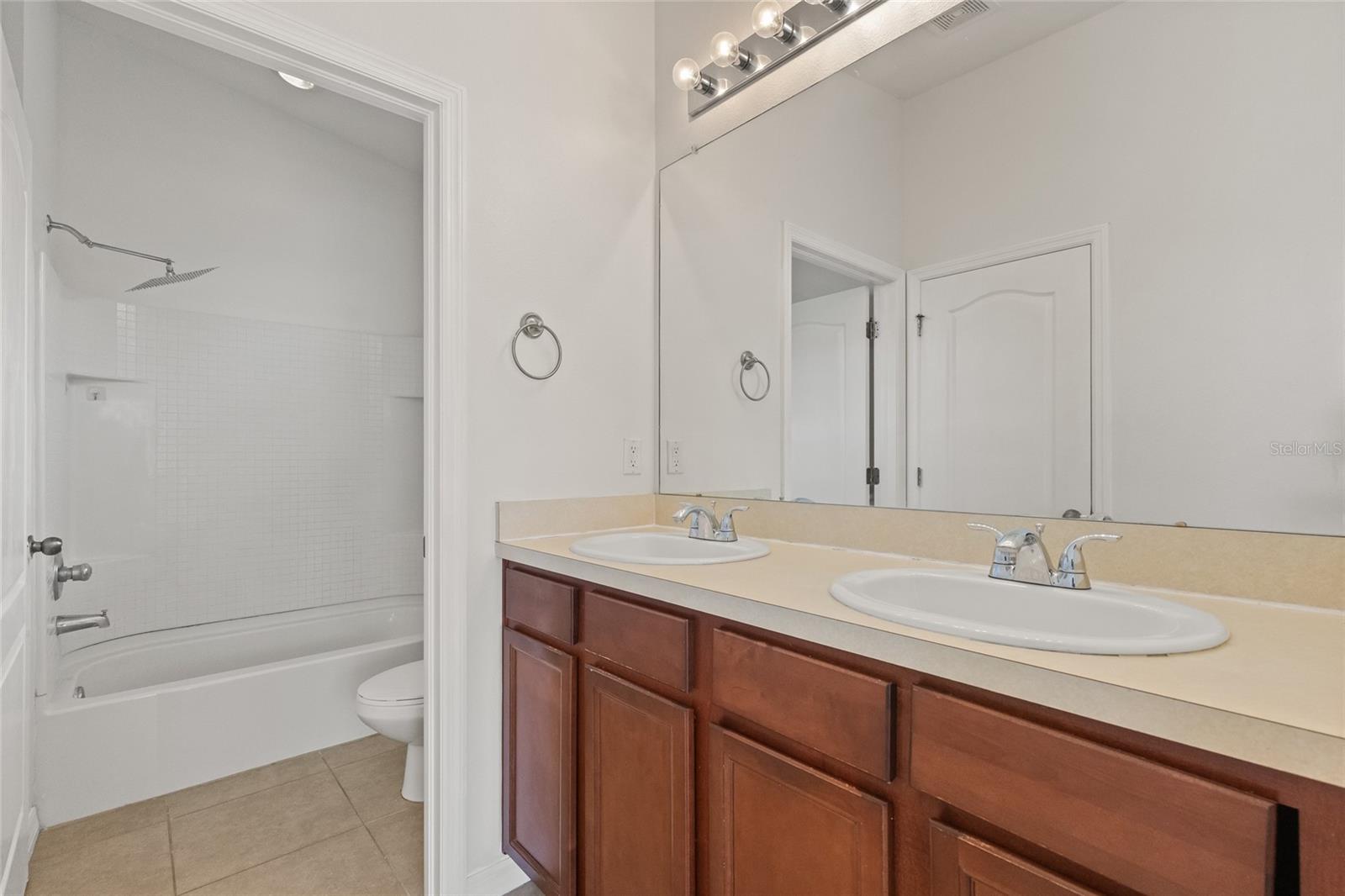 EAGLE PALM THE PRESERVE NORTH - Residential