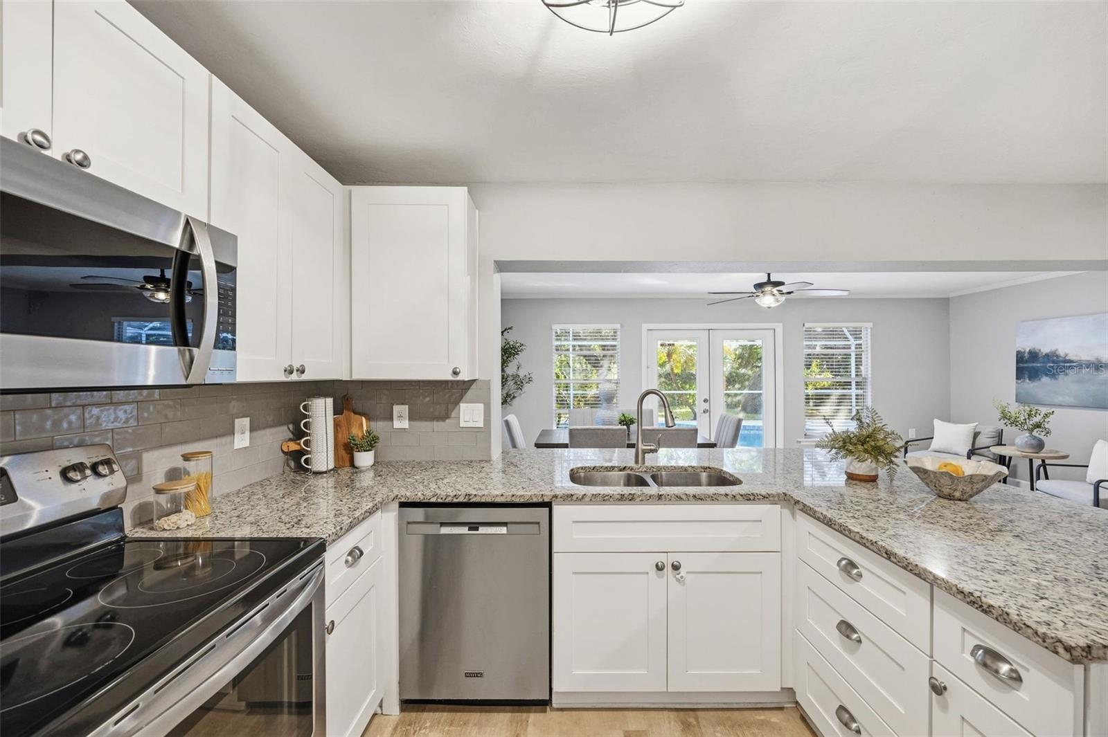 MANATEE OAKS - Residential